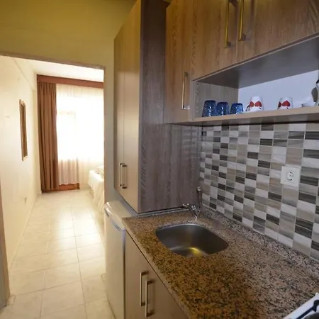 Seref Aparthotel
